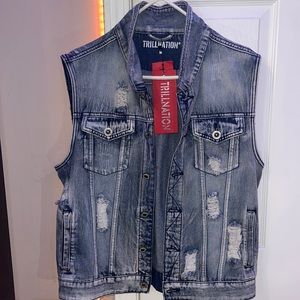 Men’s sleeveless Denim Jacket never before worn!!!